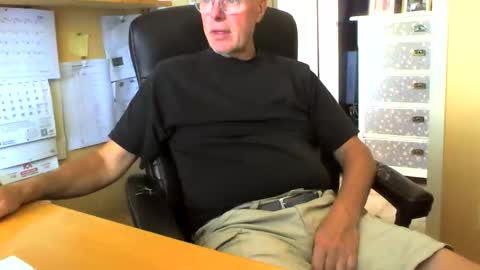 Snapshot of snickarn335731 chatting on 10, 9, 2025 snickarn335731 online show from 10, 9, 2025