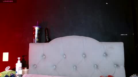 Snapshot of snow_baall chatting on 28, 5, 2026 IG OF red moonn online show from 28, 5, 2026