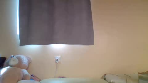 Snowie eyes online show from 13, 1, 2026