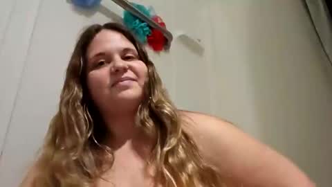 SnowwFoxxx online show from 21, 4, 2026