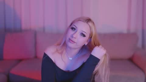 Snowy Bubbles online show from 13, 1, 2026