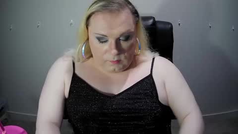 Pink  Pretty online show from 23, 5, 2026