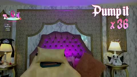 Snapshot of soffiqueen chatting on 11, 4, 2026 Schedule 1400 - 2100 gtm-5 online show from 11, 4, 2026