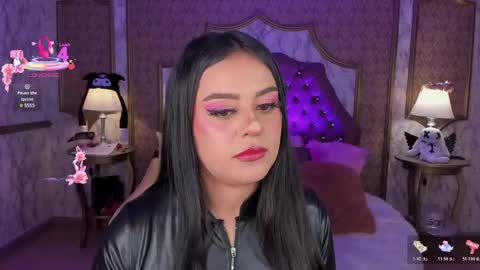 Snapshot of soffiqueen chatting on 23, 4, 2026 Schedule 1400 - 2100 gtm-5 online show from 23, 4, 2026