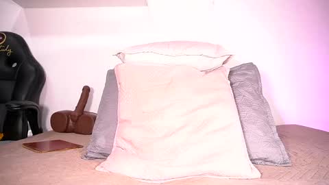 Sofia online show from 5, 10, 2025