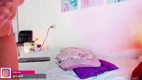 Snapshot of sofia__lujan chatting on 4, 12, 2024 call me L U online show from 4, 12, 2024