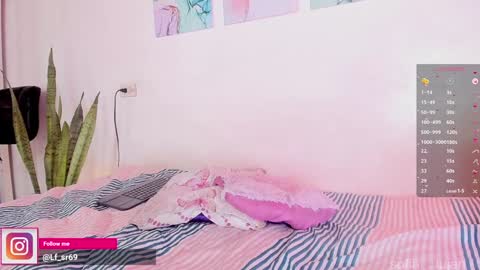 Snapshot of sofia__lujan chatting on 25, 1, 2025 call me L U online show from 25, 1, 2025