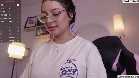 Snapshot of sofia_dream7 chatting on 20, 9, 2025 Sofi online show from 20, 9, 2025