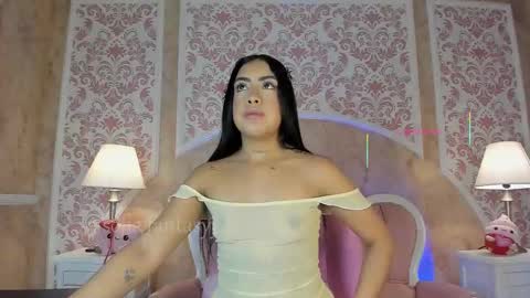 Snapshot of sofia_fantasyy chatting on 25, 9, 2025 Sofia fantasyy Online 0700 to 1400 gmt-5 online show from 25, 9, 2025