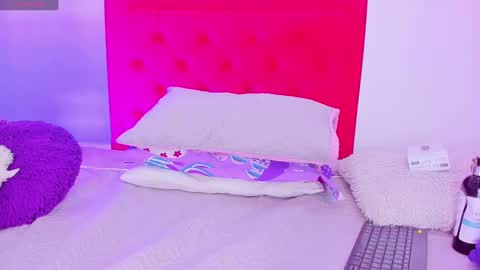 Snapshot of sofia_girl_ chatting on 30, 1, 2025 SOFIA online show from 30, 1, 2025