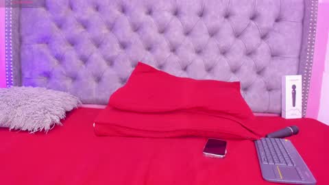 Snapshot of sofia_girl_ chatting on 22, 4, 2026 SOFIA online show from 22, 4, 2026