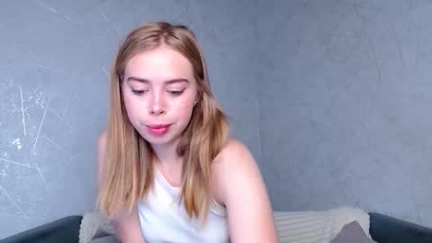 Snapshot of sofia_here chatting on 22, 9, 2025 Sofia here online show from 22, 9, 2025