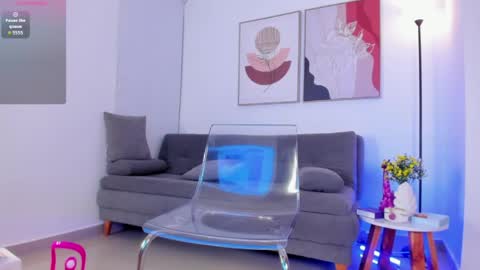 Snapshot of sofia_jones2 chatting on 7, 4, 2026 Sofia Jo IG sofisj023 online show from 7, 4, 2026