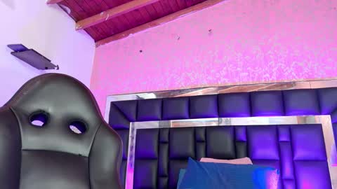 Sofia online show from 10, 11, 2025