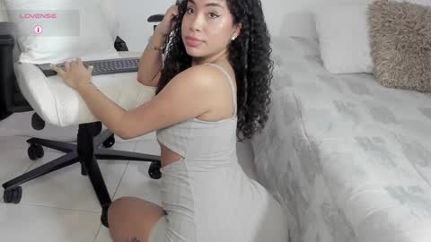 Snapshot of sofia_mendez01 chatting on 10, 1, 2025 SofiONLYFANS sofia storm  online show from 10, 1, 2025