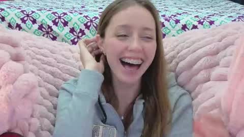 Snapshot of sofia_palacios_ chatting on 3, 2, 2026 online show from 3, 2, 2026
