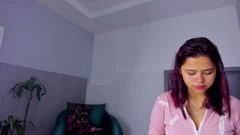 Sofa online show from 3, 10, 2025