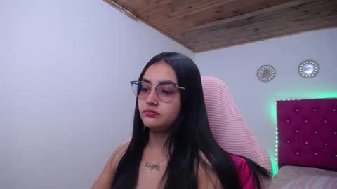 Sofia online show from 4, 12, 2025