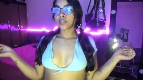 Snapshot of sofiacandy17 chatting on 4, 3, 2025 Danna Sofia online show from 4, 3, 2025