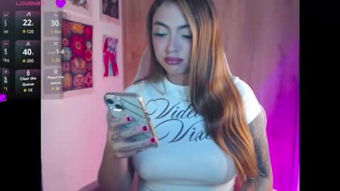 Snapshot of sofiacarti_ chatting on 20, 9, 2025 online show from 20, 9, 2025