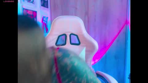 Snapshot of sofiacarti_ chatting on 1, 10, 2025 online show from 1, 10, 2025