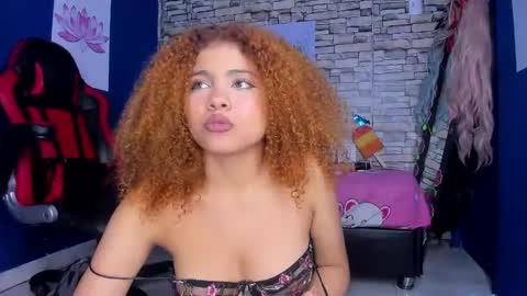 sofiacastillo01 online show from 24, 1, 2025