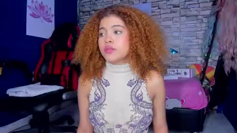 sofiacastillo01 online show from 30, 1, 2025