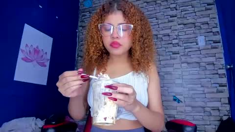sofiacastillo01 online show from 11, 2, 2025