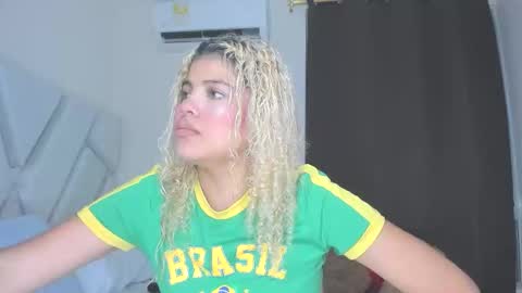 Snapshot of sofiacastillo01 chatting on 20, 2, 2026 sofiacastillo01 online show from 20, 2, 2026