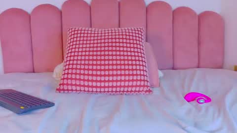 SOFIA DIAMOND  online show from 27, 6, 2026