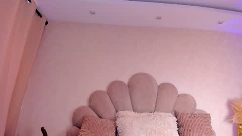 Snapshot of sofiagomez_1 chatting on 11, 6, 2026 SOFI online show from 11, 6, 2026
