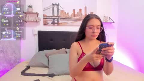 sofialujan_ online show from 7, 1, 2026