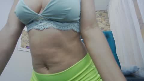 Snapshot of sofianena chatting on 21, 1, 2025 love online show from 21, 1, 2025