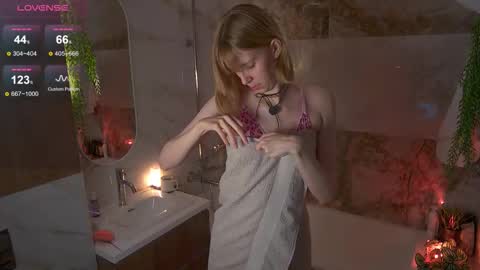 Sofia Help me overcome shynes with 100 thumbs up online show from 31, 1, 2026