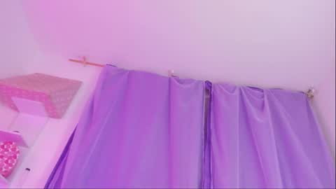 Snapshot of sofiaquiin15 chatting on 28, 11, 2025 Sofia online show from 28, 11, 2025