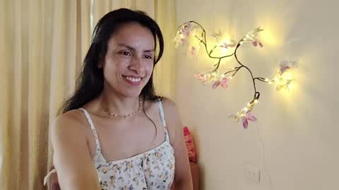 Sofi Bella online show from 17, 5, 2026