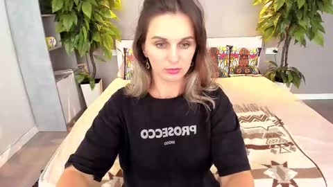 Snapshot of soficroft chatting on 9, 9, 2025 Sofi online show from 9, 9, 2025