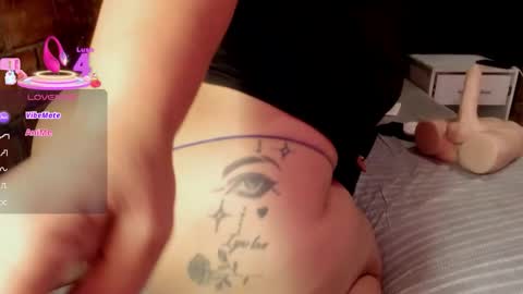 Vicky  online show from 28, 11, 2025