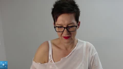 Sofie Velvet online show from 21, 11, 2025