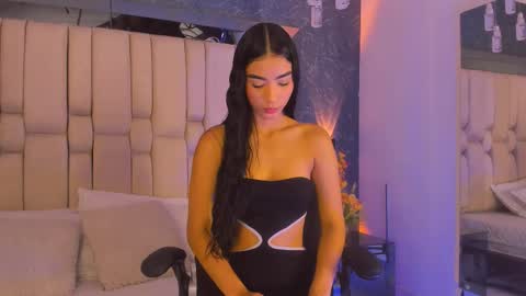 Snapshot of sofiewild_ chatting on 19, 10, 2025 sofie online show from 19, 10, 2025