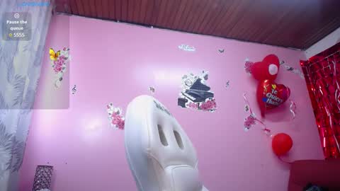 sofii_cute01 online show from 3, 3, 2025