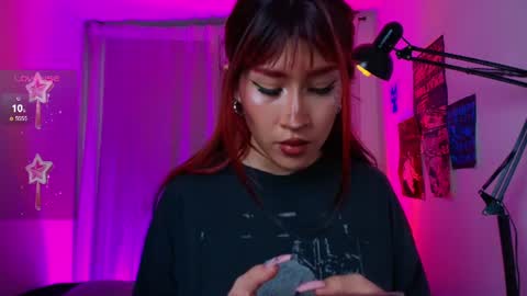 Snapshot of sofii_uwu_ chatting on 19, 6, 2026 Sofii online show from 19, 6, 2026