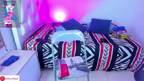  Sofa Daz  online show from 6, 12, 2024