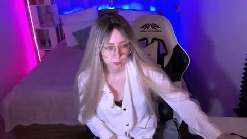 Sofia online show from 4, 11, 2025