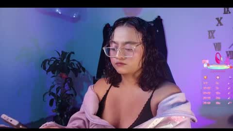 Demi Sofia online show from 20, 12, 2025