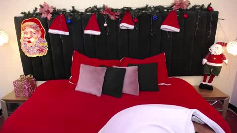 Cam and Amy online show from 22, 12, 2025