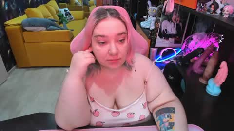 Snapshot of softie_sofy chatting on 25, 6, 2026 Sofie online show from 25, 6, 2026