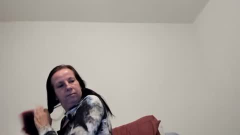 Soft Peach Goddess online show from 17, 1, 2026