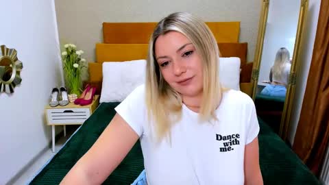 Softpleasurex online show from 12, 3, 2025