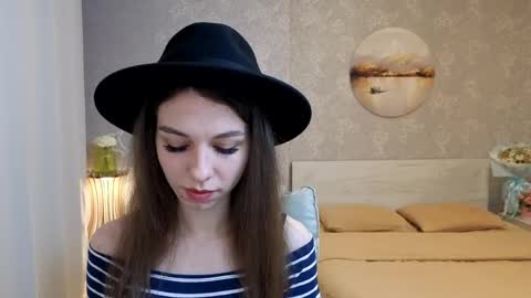 Kelly online show from 8, 4, 2026